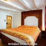 Lehmgefuehl, Design Vier, La Petite Maison *
