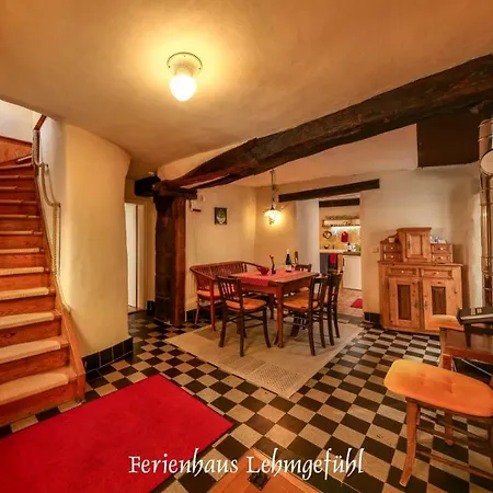 Lehmgefuehl, Design Vier, La Petite Maison Trier